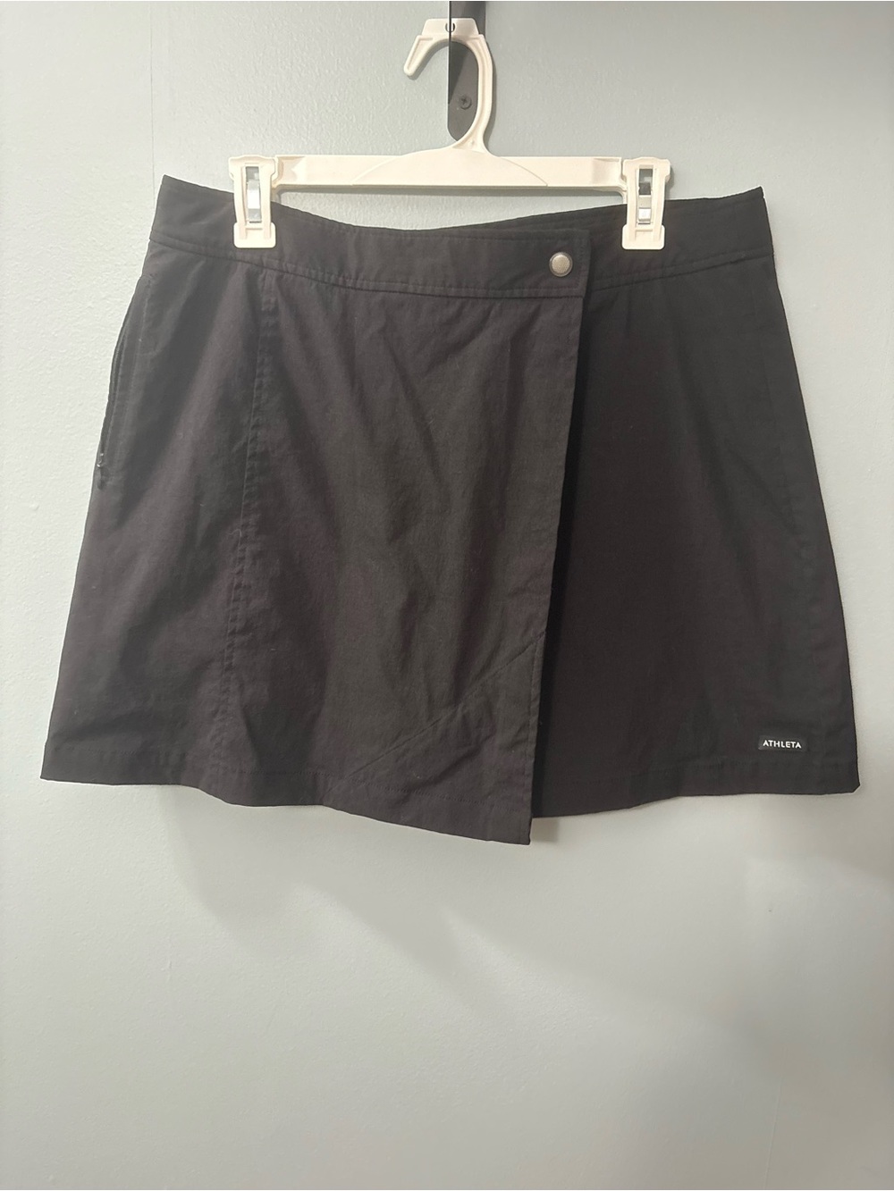Athleta Black Wrap-Front Active Skort